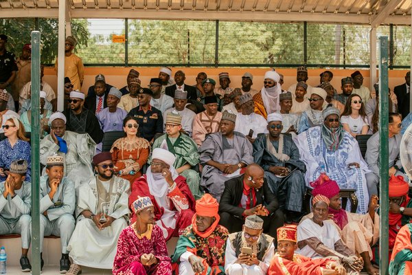 L'Ère Numérique et la Métamorphose de la Radio : L'Impact Transformateur d'Internet sur le Monde Radiophonique